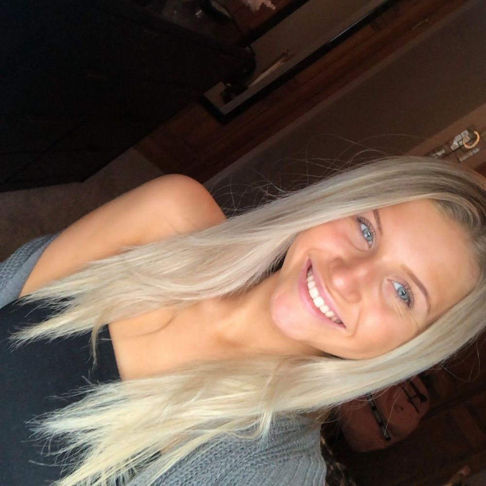 Meet your Posher, Carly